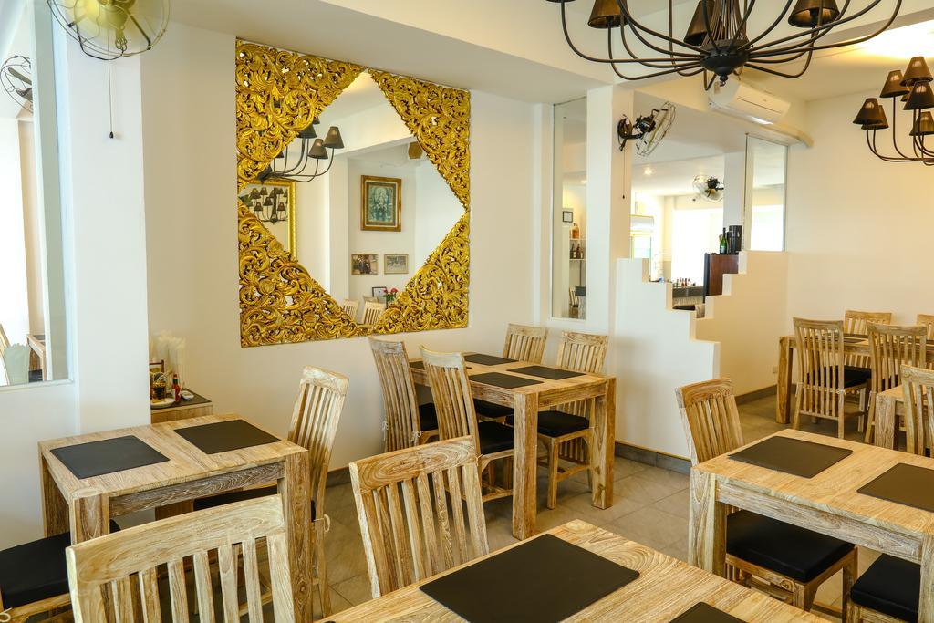 Cafe De Paris Hotel Patong Kültér fotó