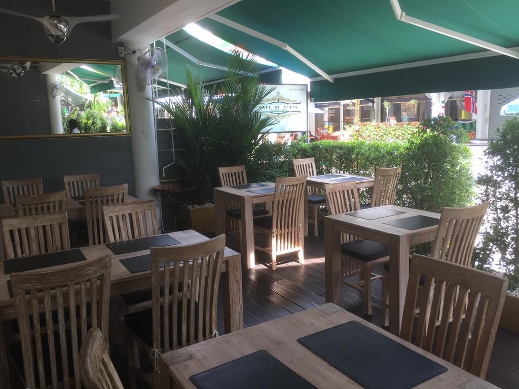 Cafe De Paris Hotel Patong Kültér fotó