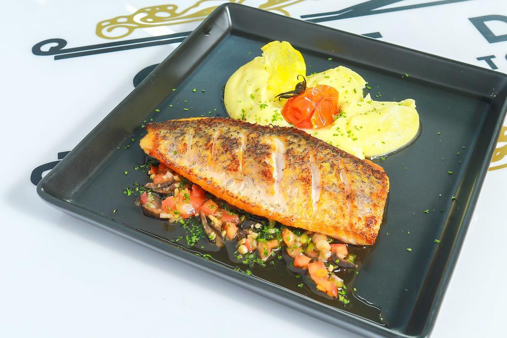 Cafe De Paris Hotel Patong Kültér fotó